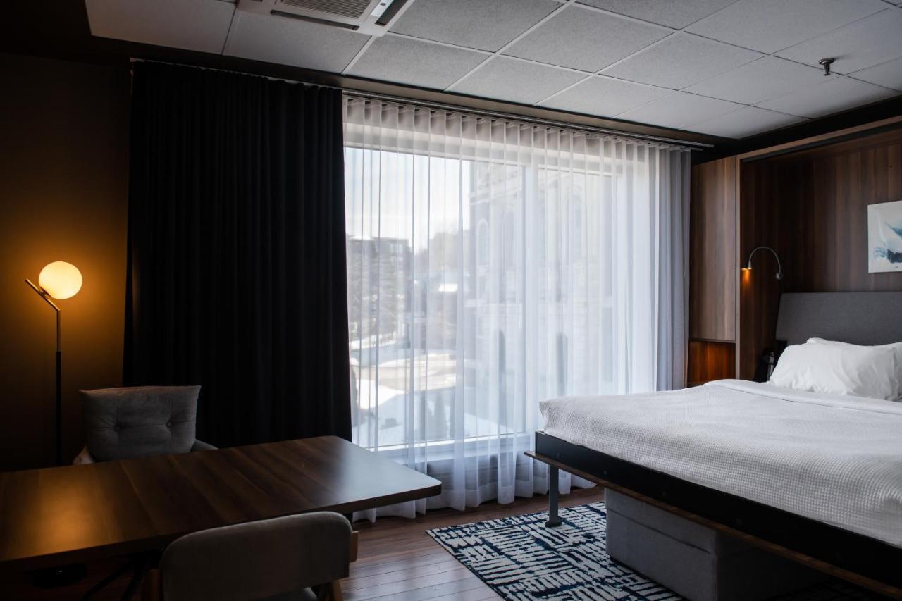Hotel Chicoutimi Esterno foto